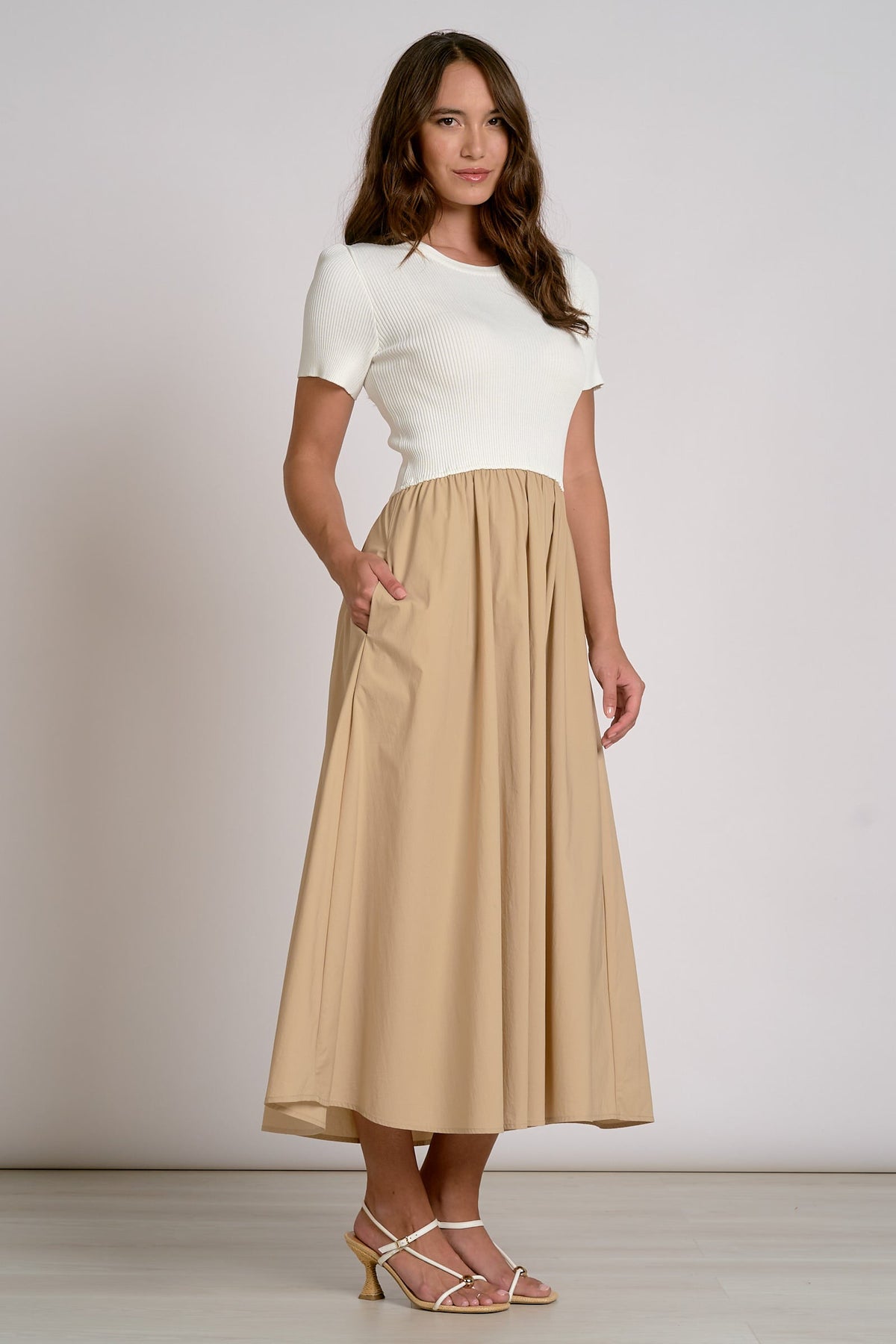 Riley Dress White Tan