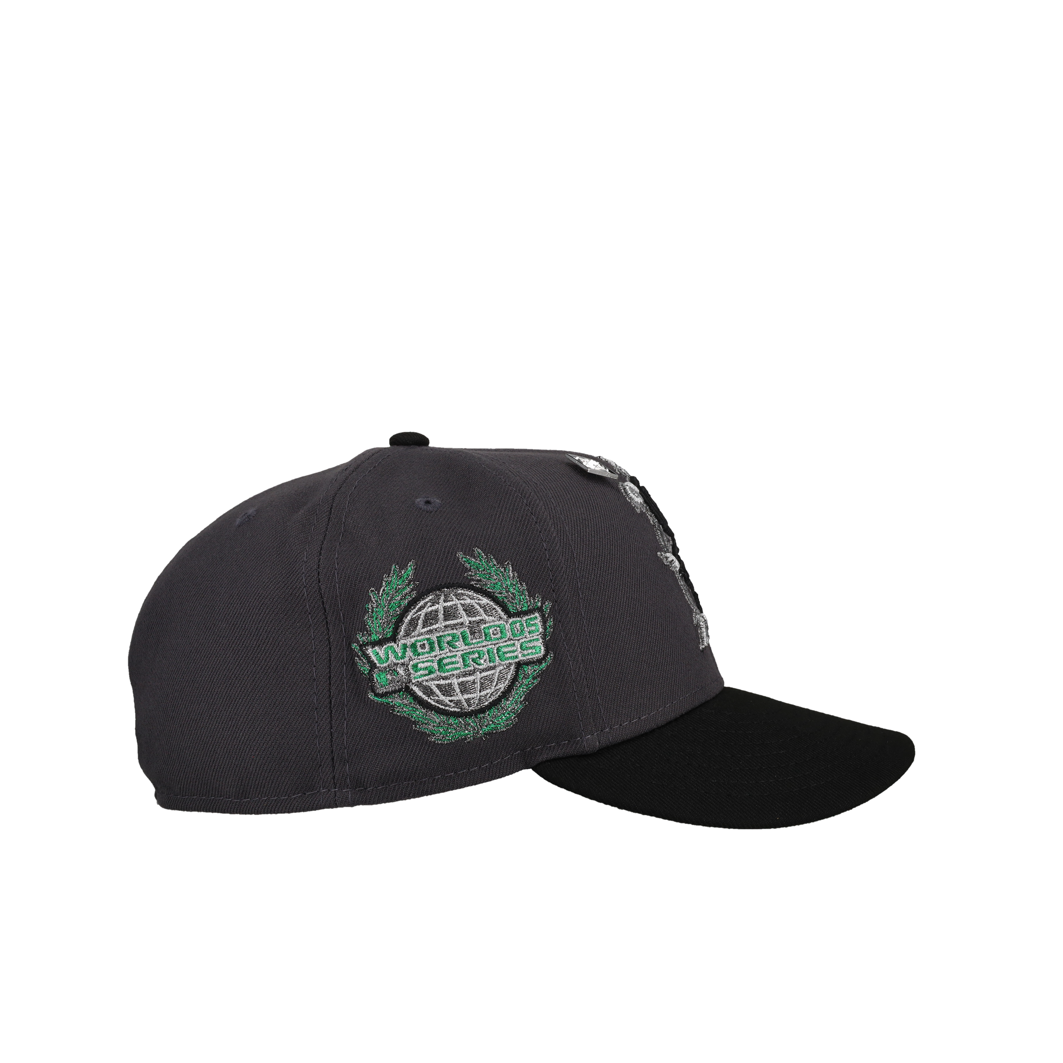 Chicago White Sox 2005 WS Laurel Wreath (Graphite/Black) Metallic 59Fifty Fitted Hat