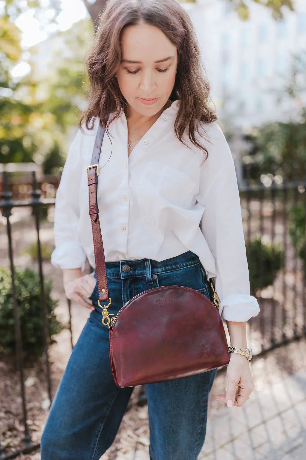 Hopper Crossbody Bag | Cherry Leather