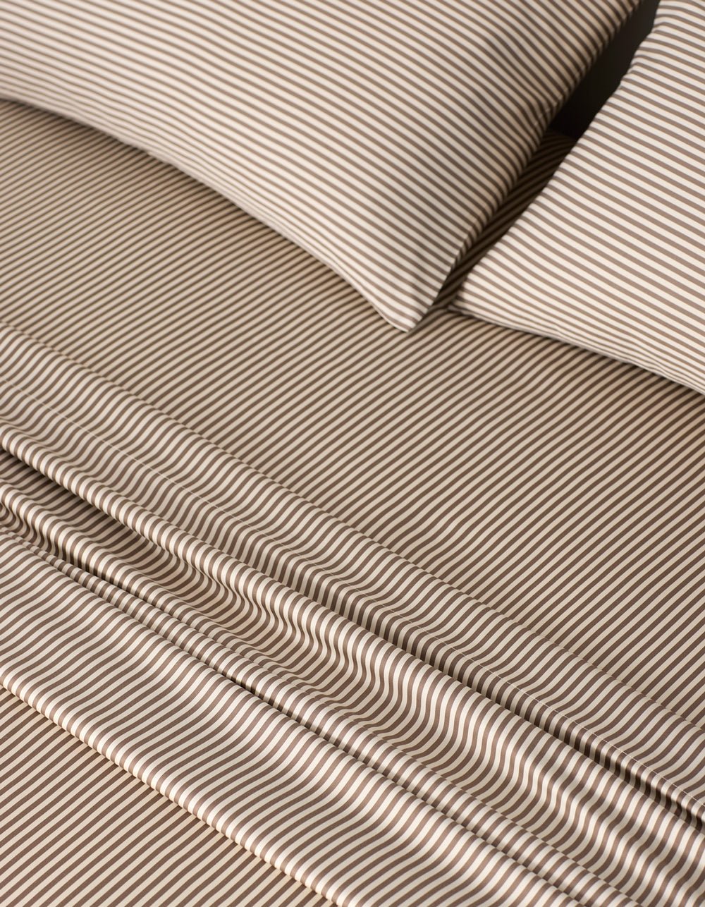 Bamboo Bedding Deluxe Bundle by Cozy Earth at Shirley Shoppe
