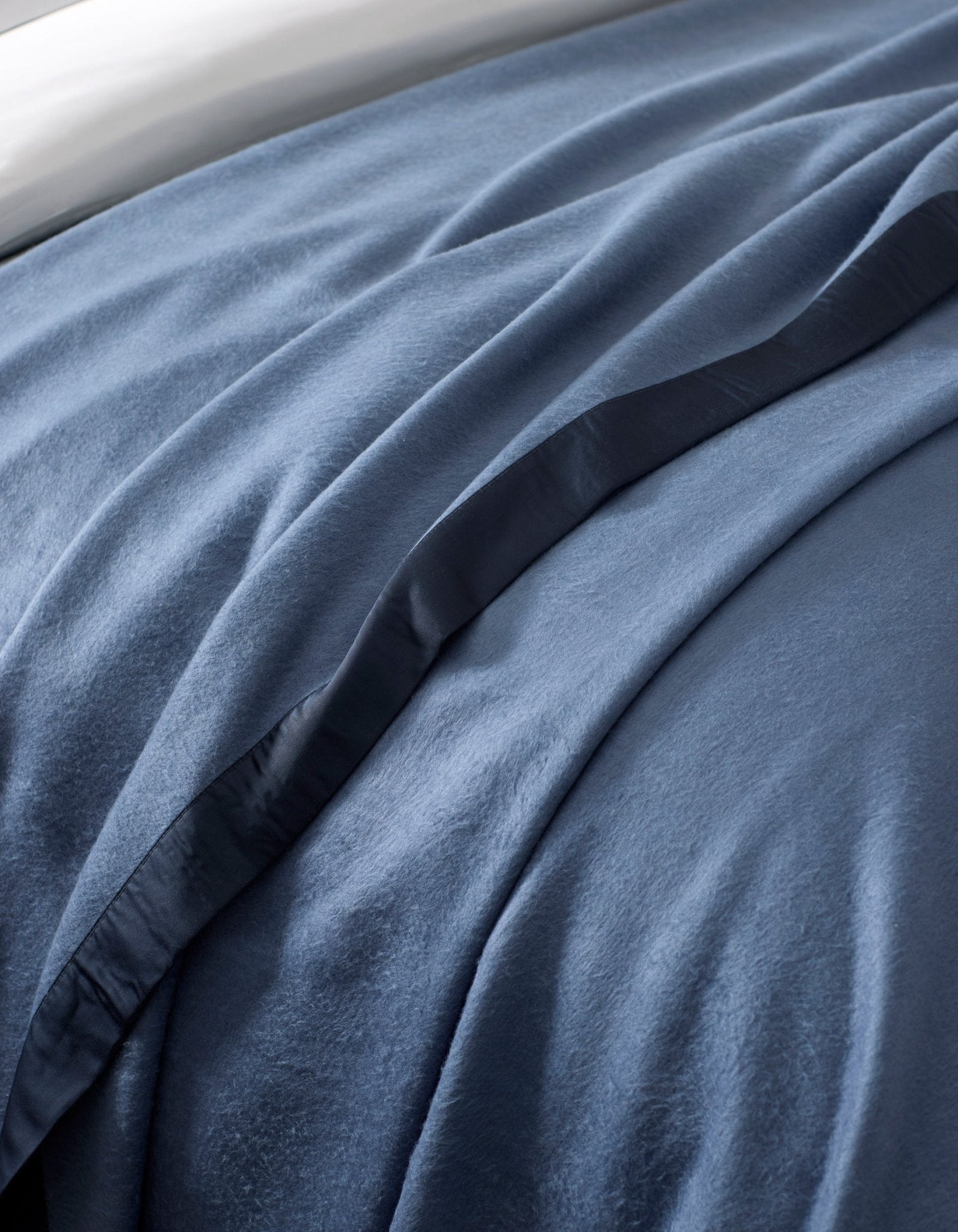 Bamboo Blanket by Cozy Earth at Shirley Shoppe