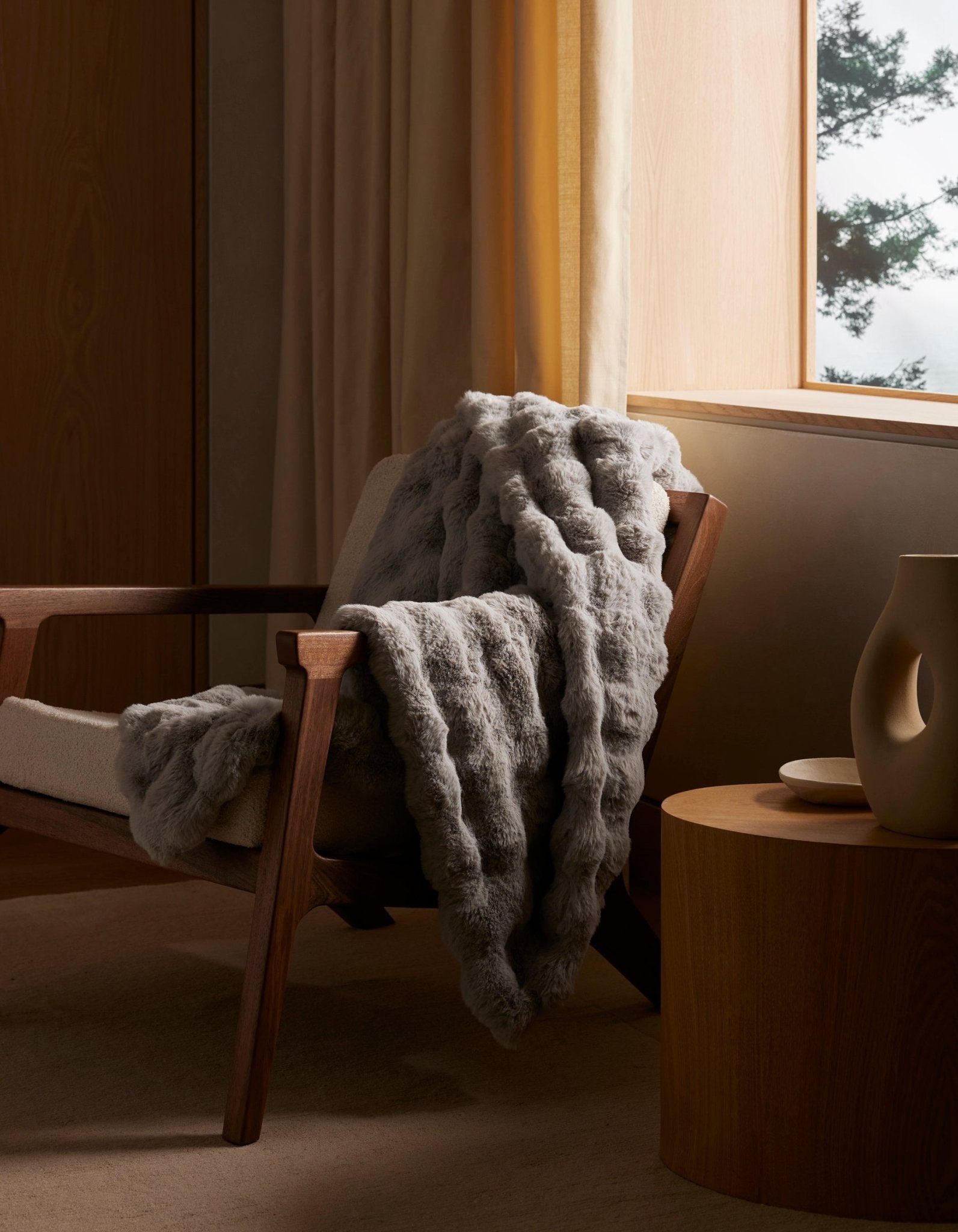Bubble Cuddle Blanket by Cozy Earth at Shirley Shoppe