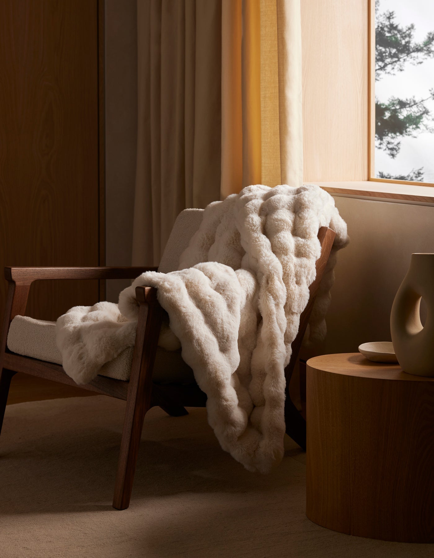 Bubble Cuddle Blanket by Cozy Earth at Shirley Shoppe