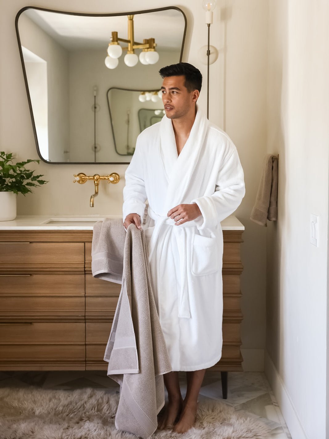 Complete Luxe Bath Bundle by Cozy Earth at Shirley Shoppe