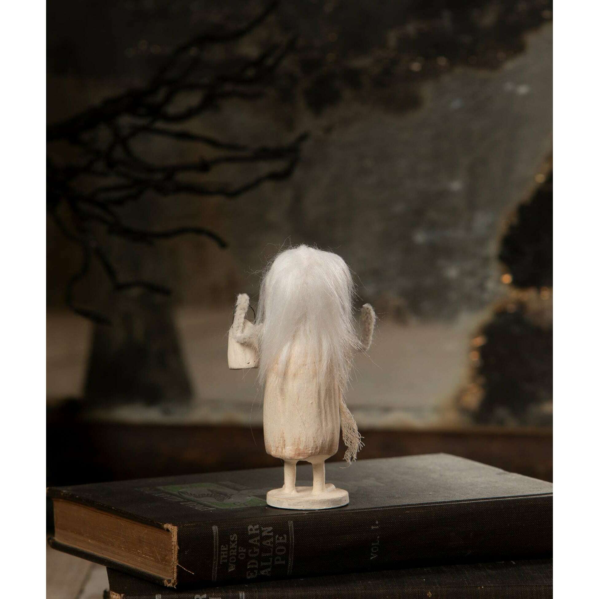 Ghostly Grace | Halloween Decor | Bethany Lowe