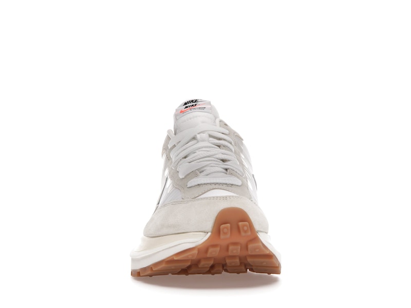 Nike Vaporwaffle sacai "Sail Gum"