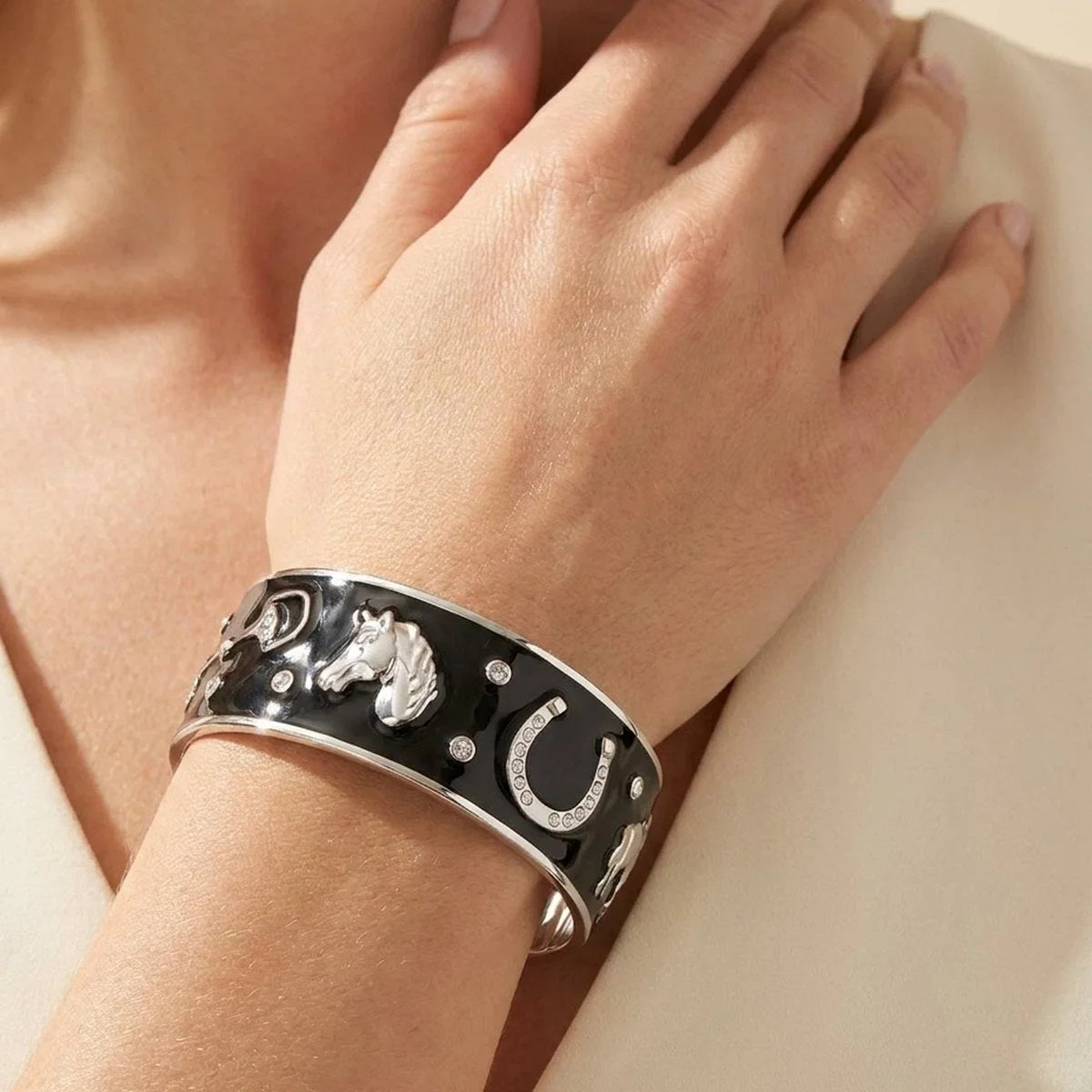 Equestrian Bangle — Russet Horse Head