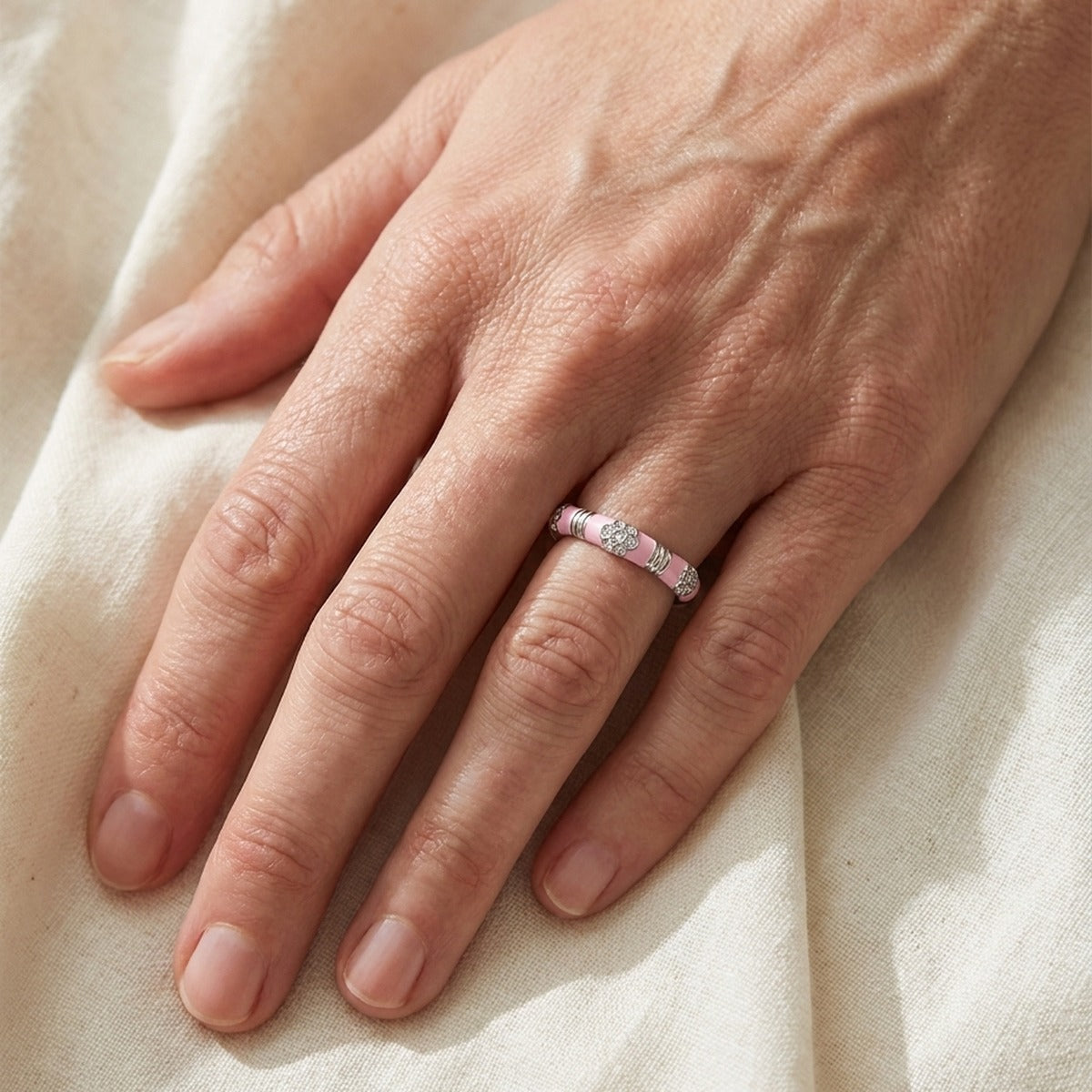 Daisy Love Stackable Ring — Pavé Flower
