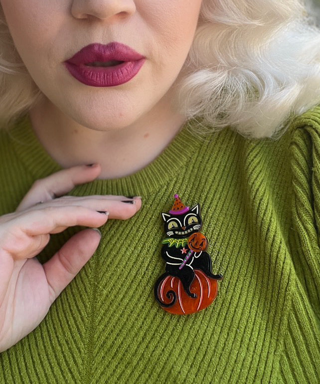 Lolligagger #3 Brooch by Johanna Parker x Lipstick & Chrome — Folk Art Character Pin