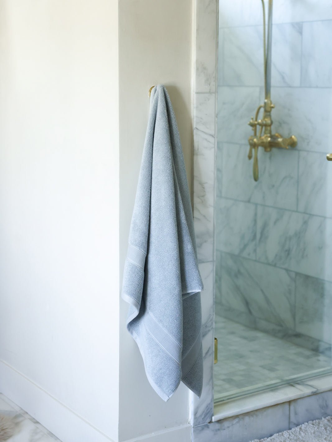 Luxe Bath Sheets by Cozy Earth at Shirley Shoppe
