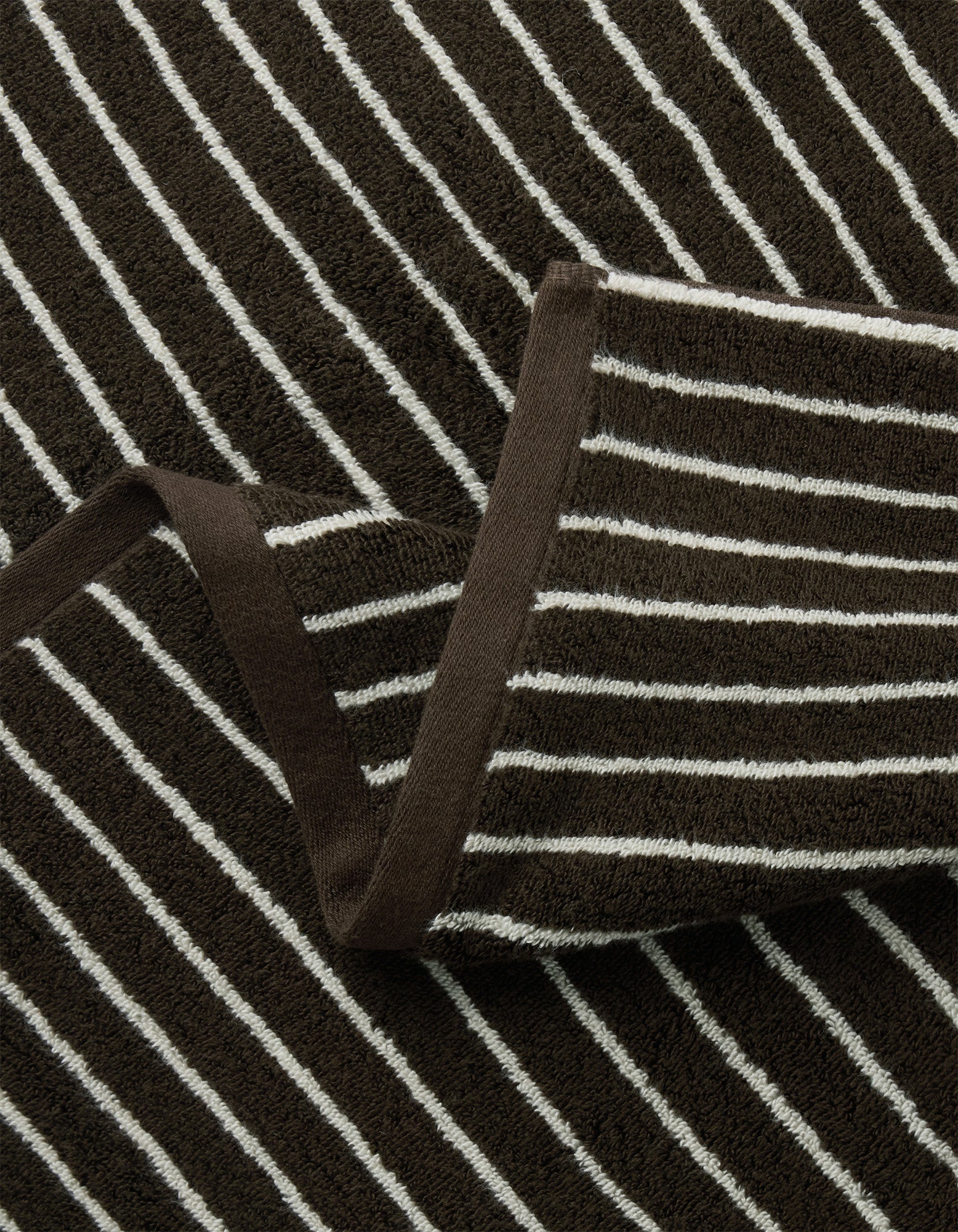 Luxe Bath Sheets by Cozy Earth at Shirley Shoppe