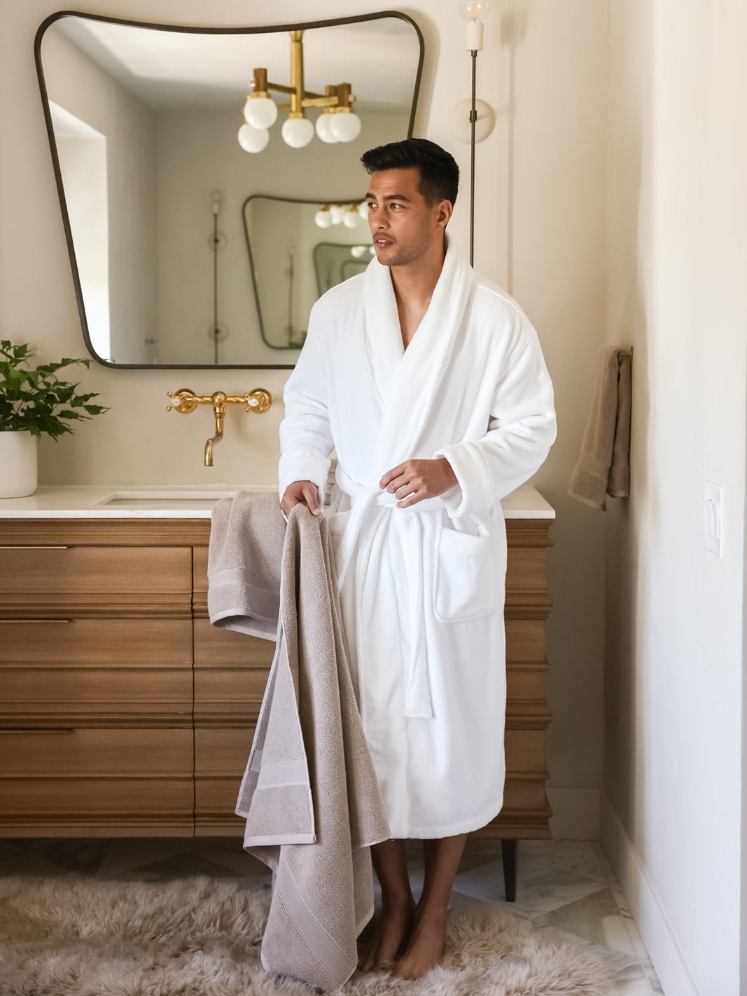 Luxe Bath Towel Set by Cozy Earth at Shirley Shoppe
