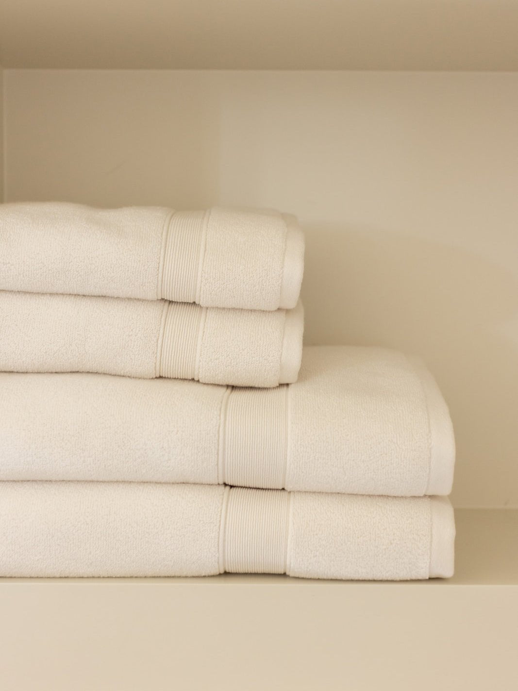 Luxe Bath Towel Set by Cozy Earth at Shirley Shoppe