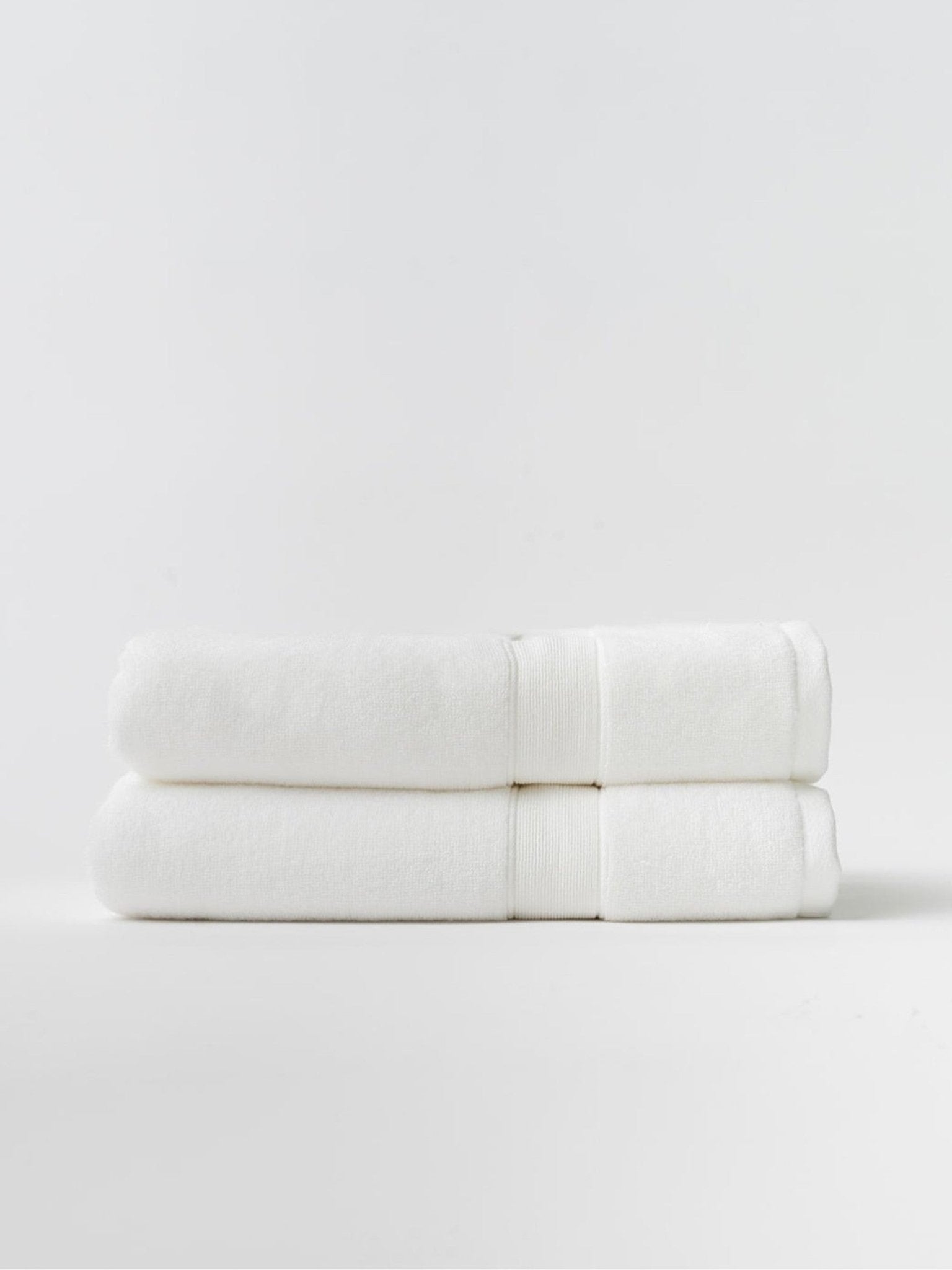 Luxe Bath Towels by Cozy Earth at Shirley Shoppe