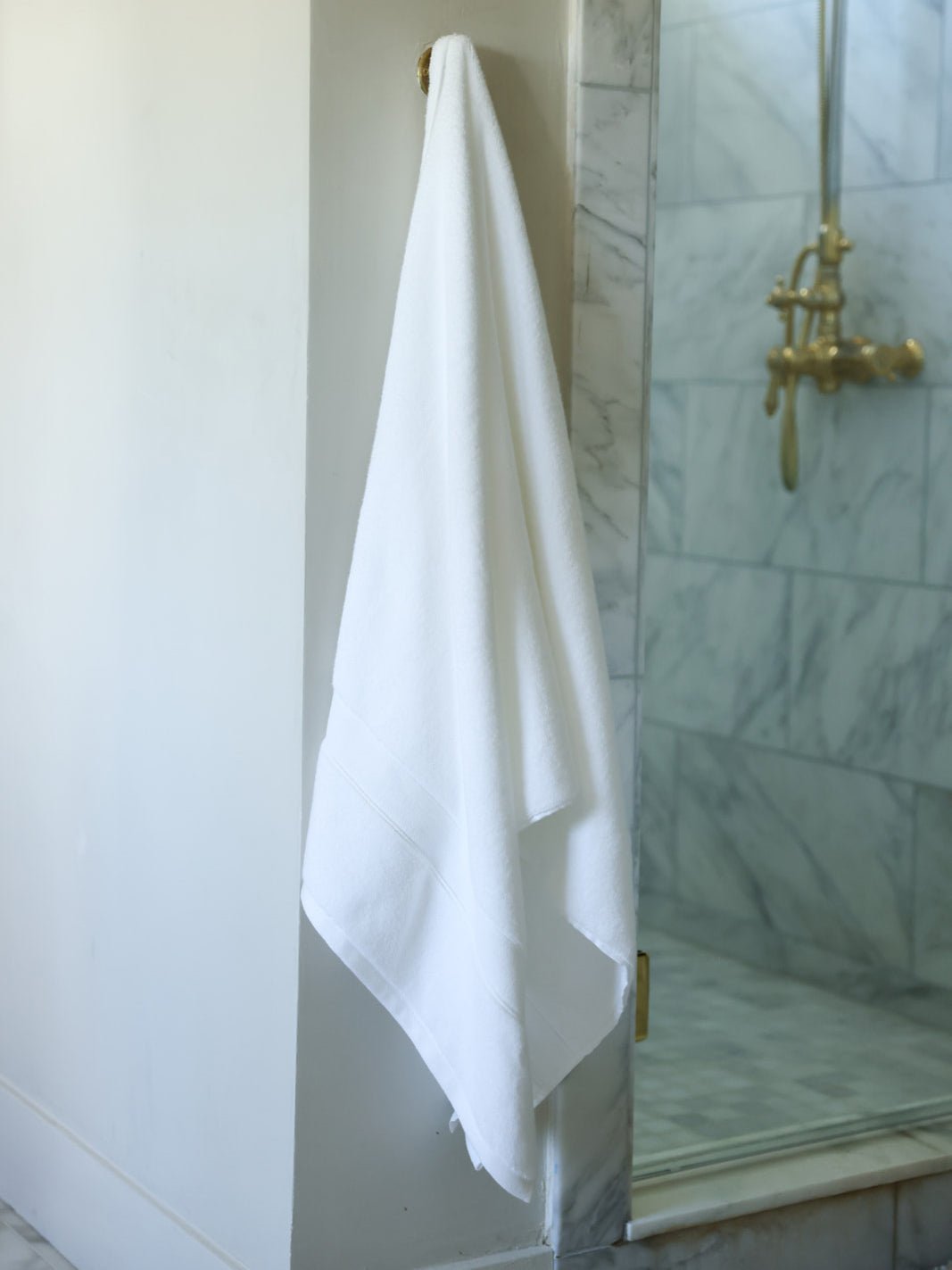 Luxe Bath Towels by Cozy Earth at Shirley Shoppe