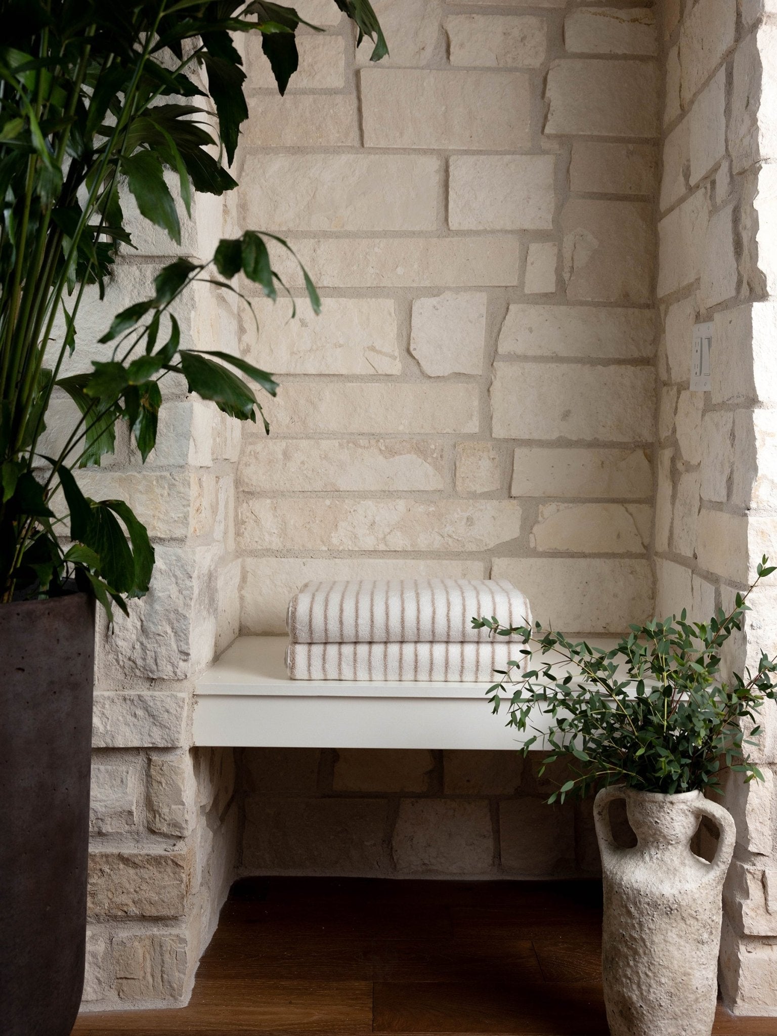 Luxe Bath Towels by Cozy Earth at Shirley Shoppe