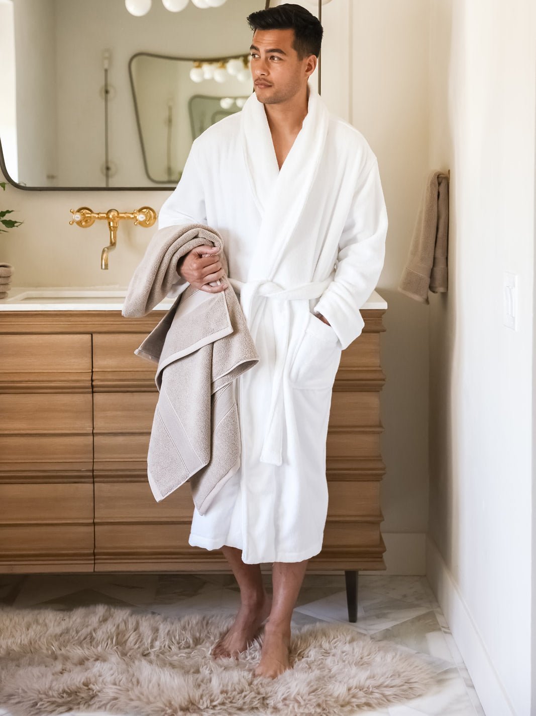 Luxe Bath Towels by Cozy Earth at Shirley Shoppe
