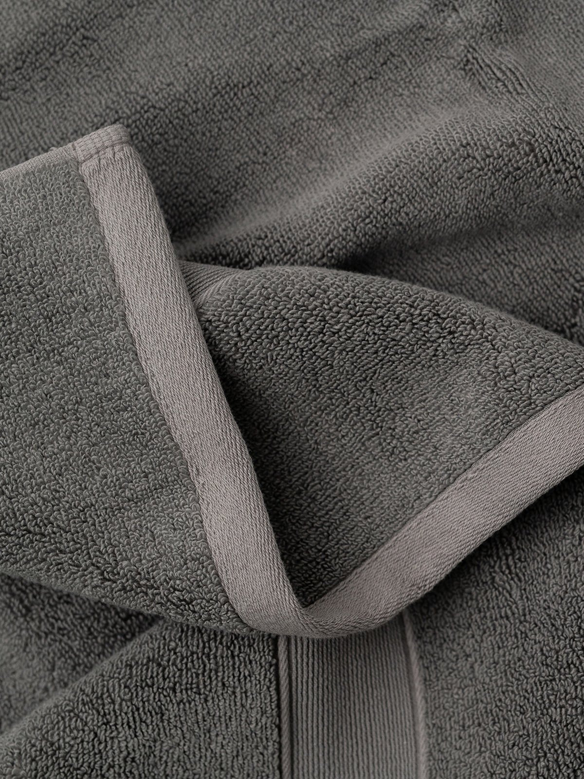 Luxe Bath Towels by Cozy Earth at Shirley Shoppe