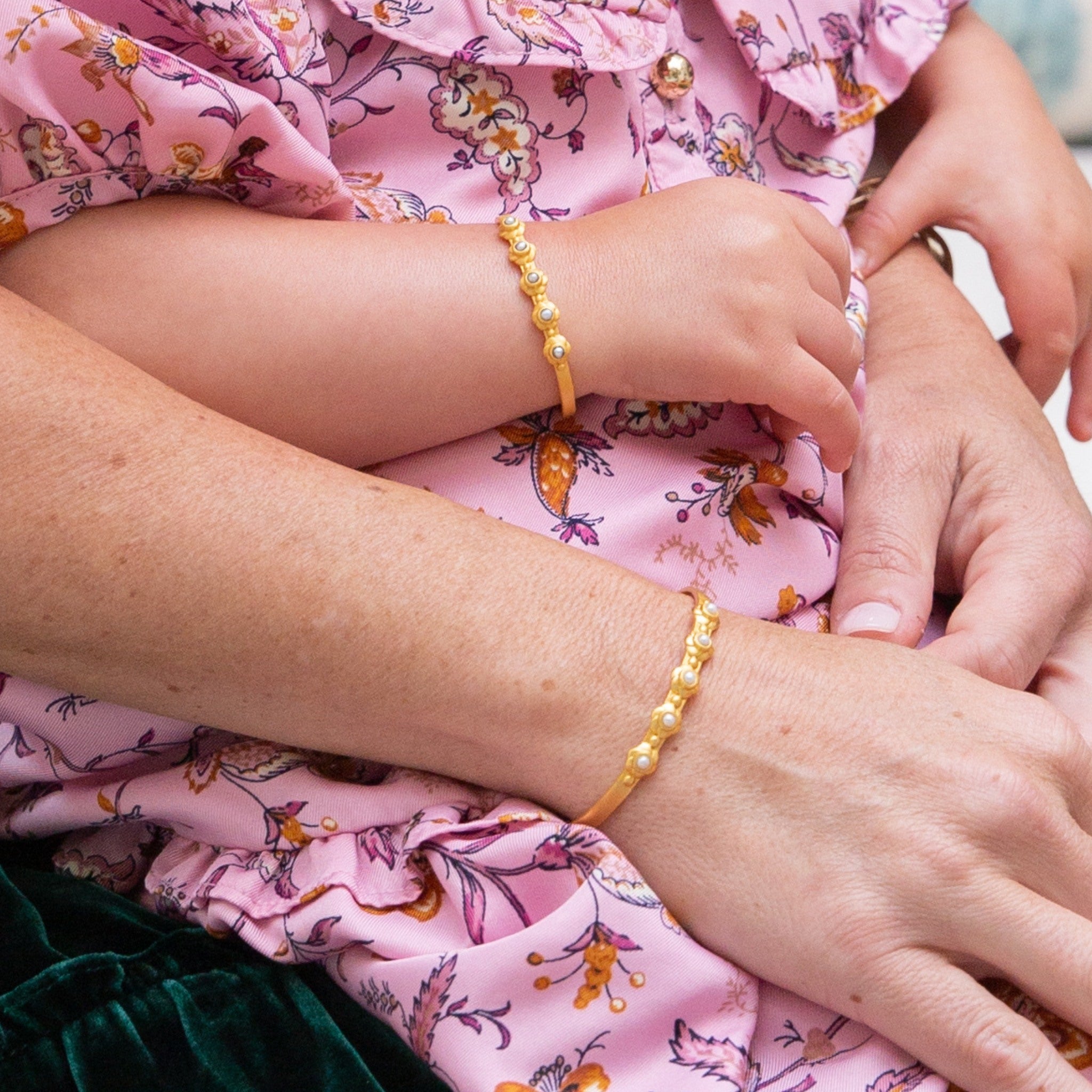 Mommy Matching Bracelet - Pearl by Christina Greene at Shirley Shoppe