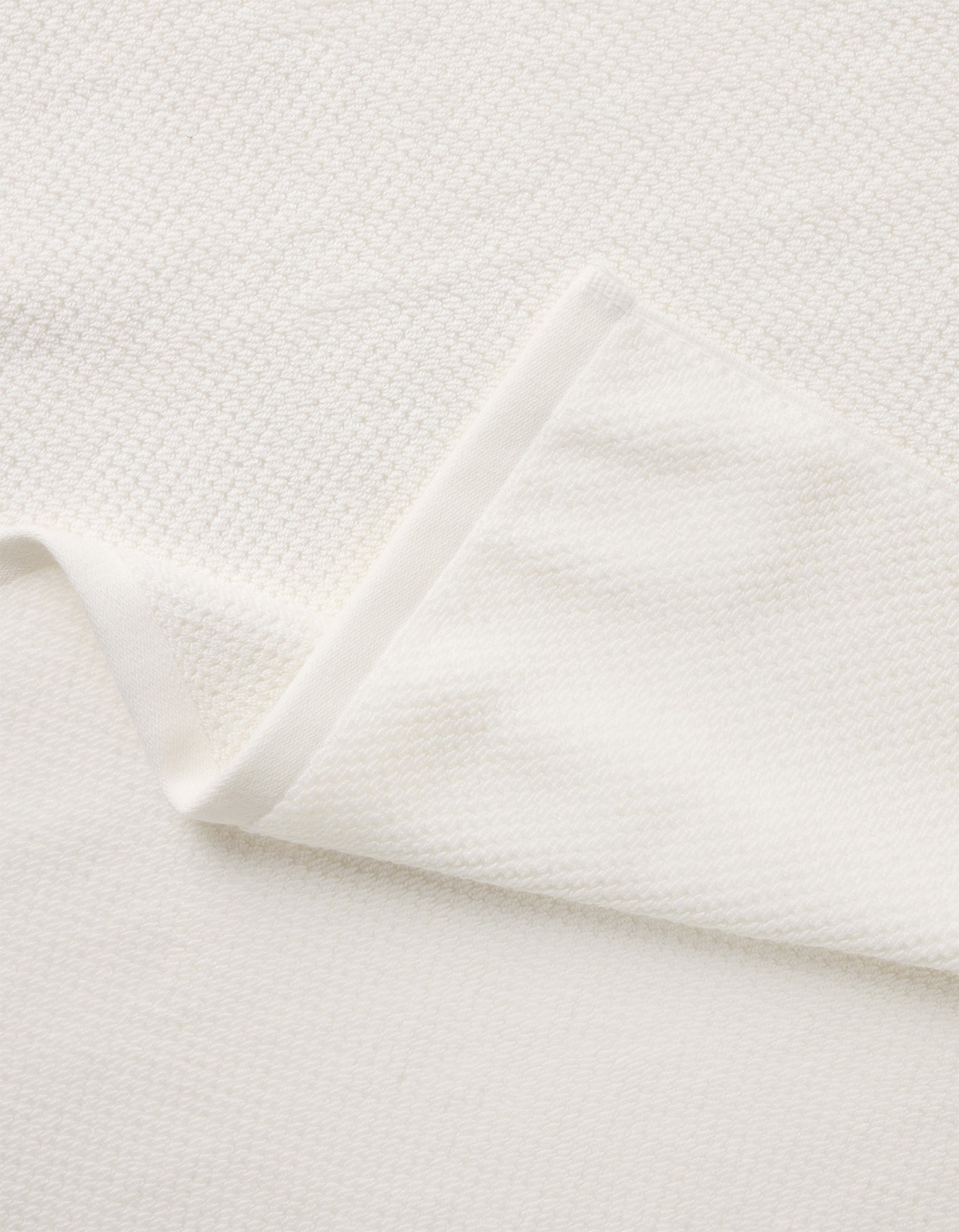 Nantucket Bath Towels by Cozy Earth at Shirley Shoppe