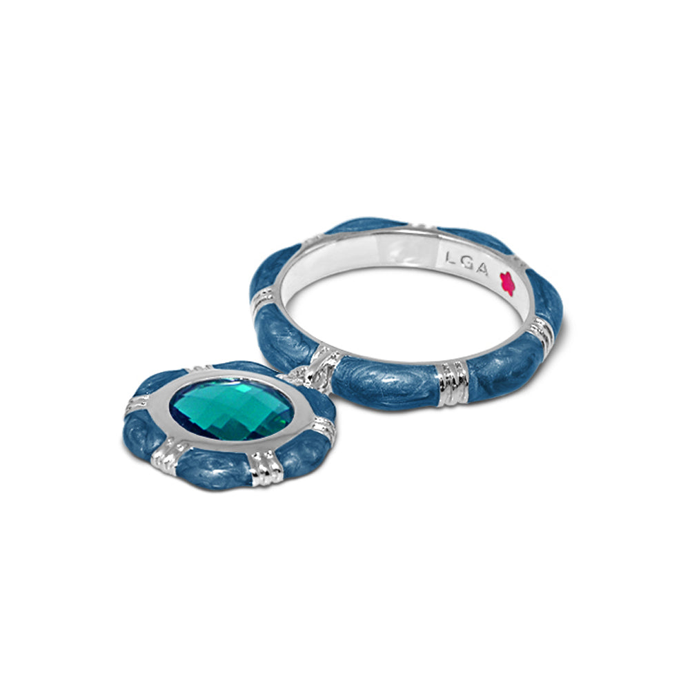 Prince Charming Ring — Round Charm Ridged Band