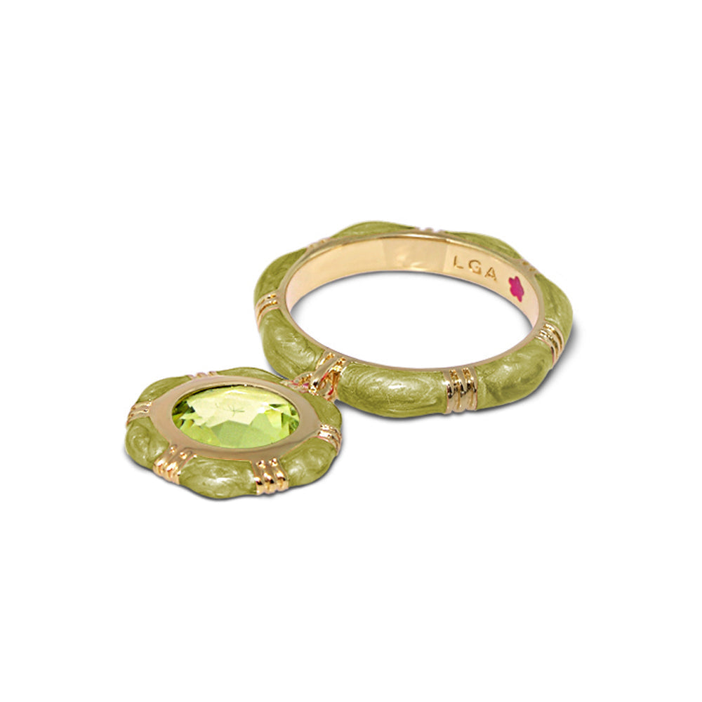 Prince Charming Ring — Round Charm Ridged Band