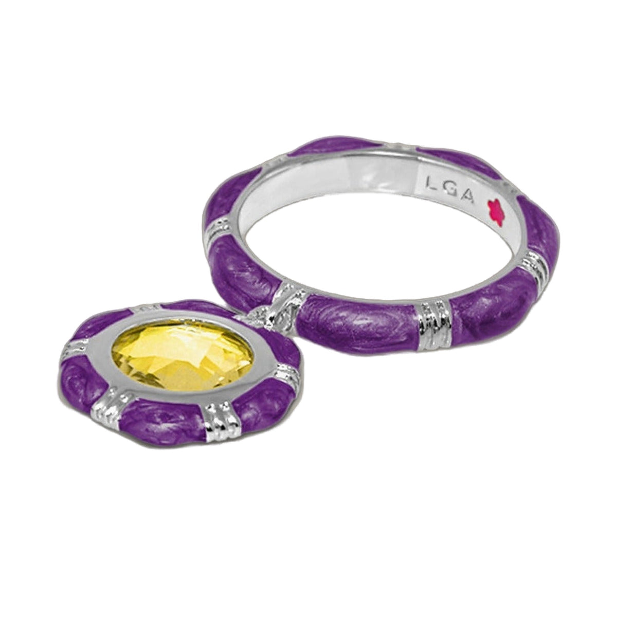 Prince Charming Ring — Round Charm Ridged Band