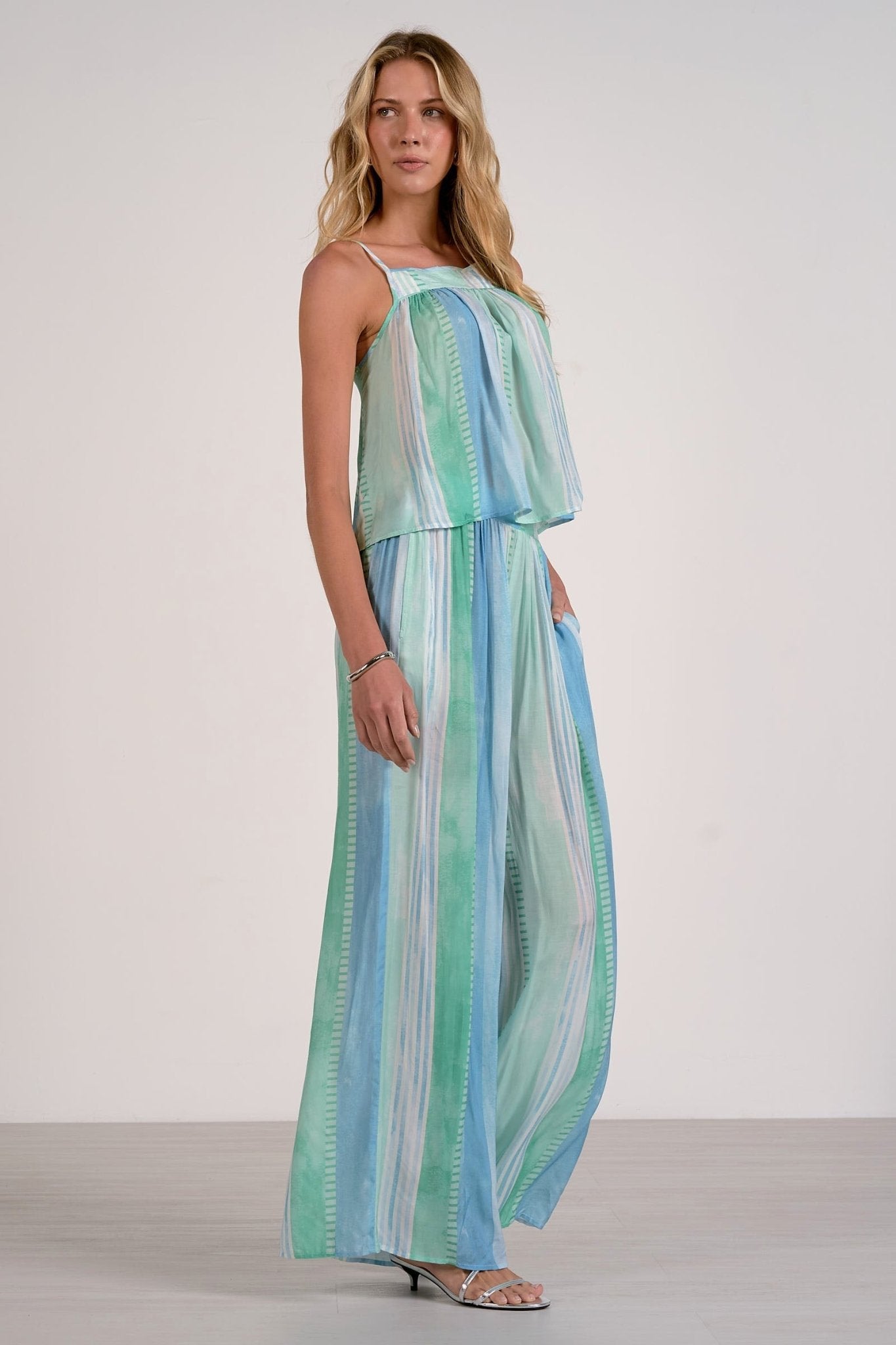 Sky Top by Shop Elan at Shirley Shoppe