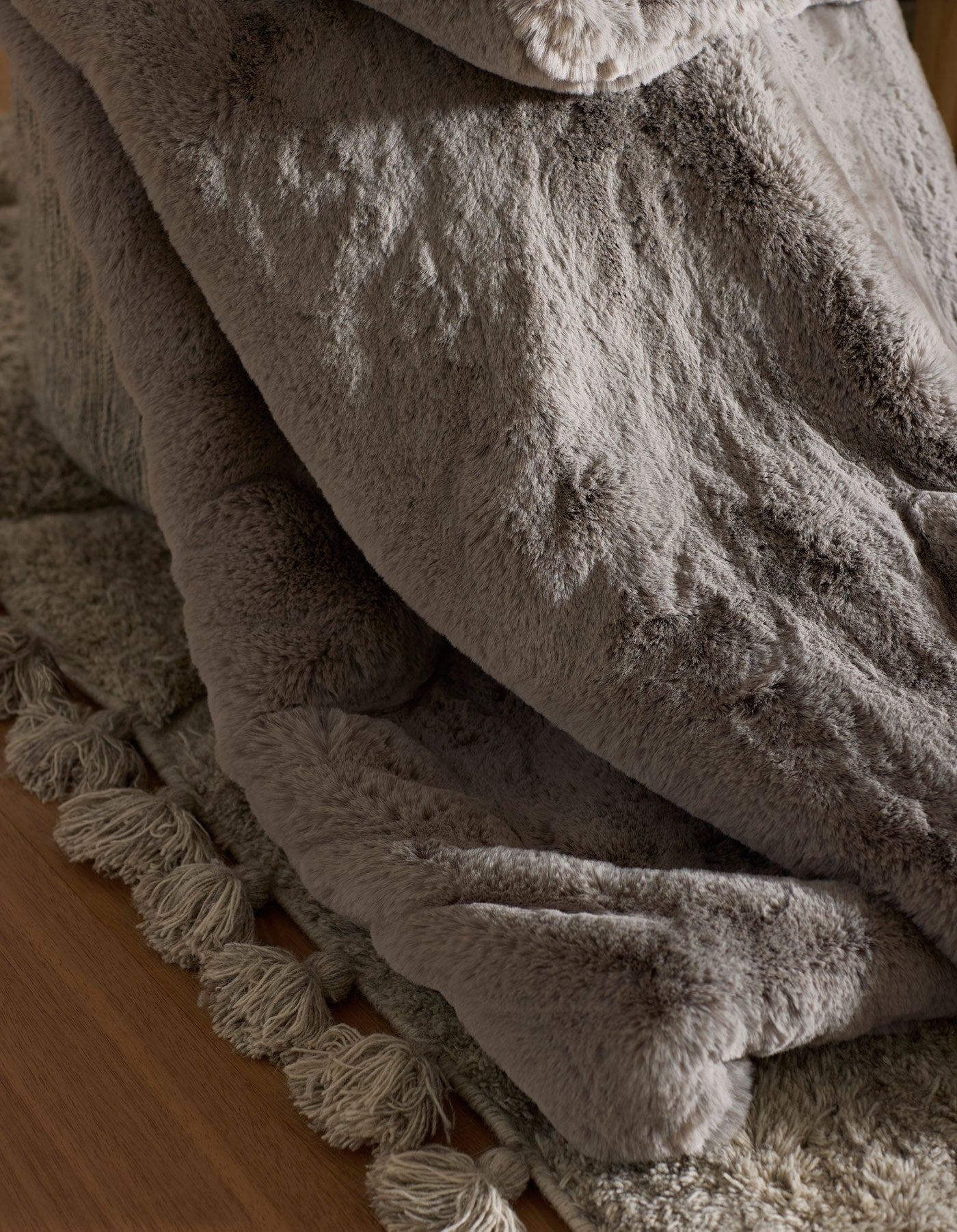 Superplush Cuddle Blanket by Cozy Earth at Shirley Shoppe