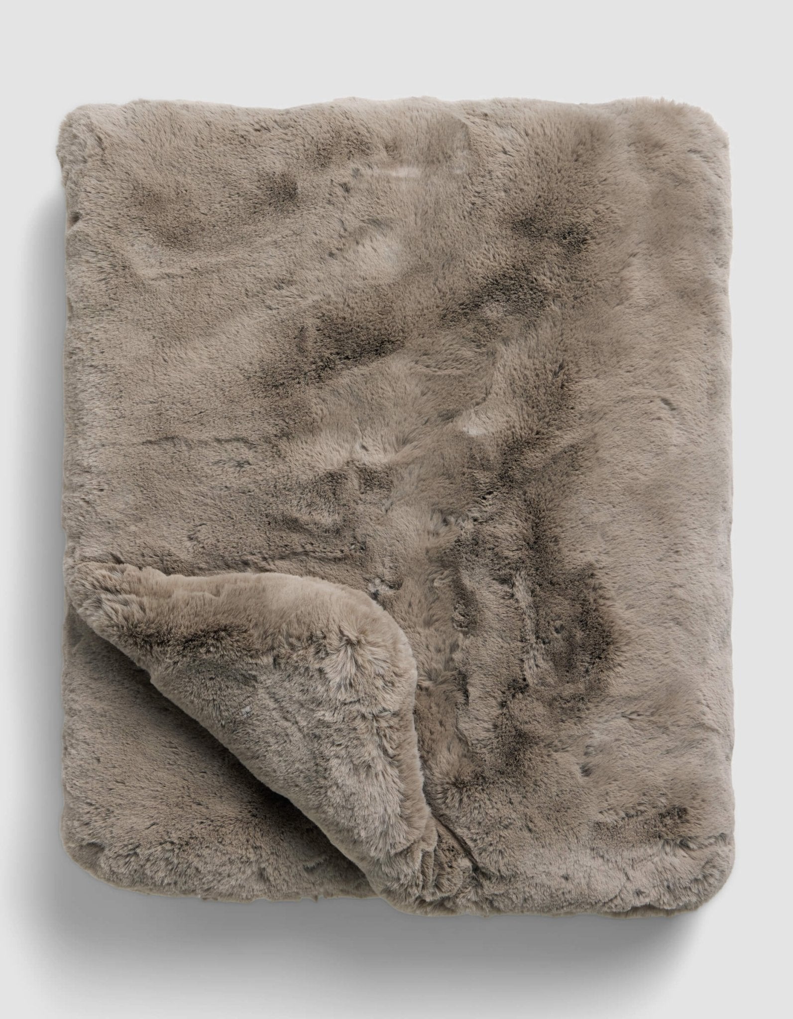 Superplush Cuddle Blanket by Cozy Earth at Shirley Shoppe