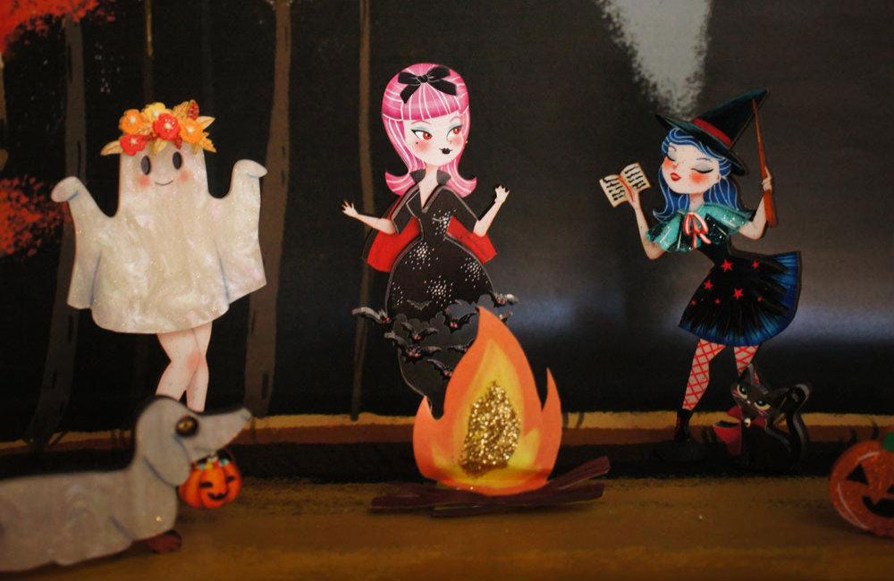 Vampiress With Bats Brooch by Laliblue by Quirks! at Shirley Shoppe